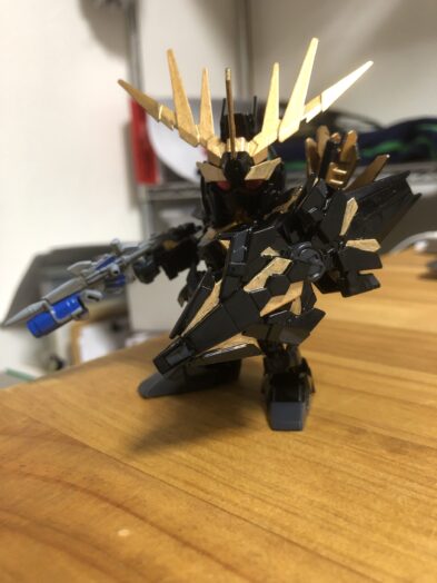 EXSTユニコーンバンシィ塗装アクション１