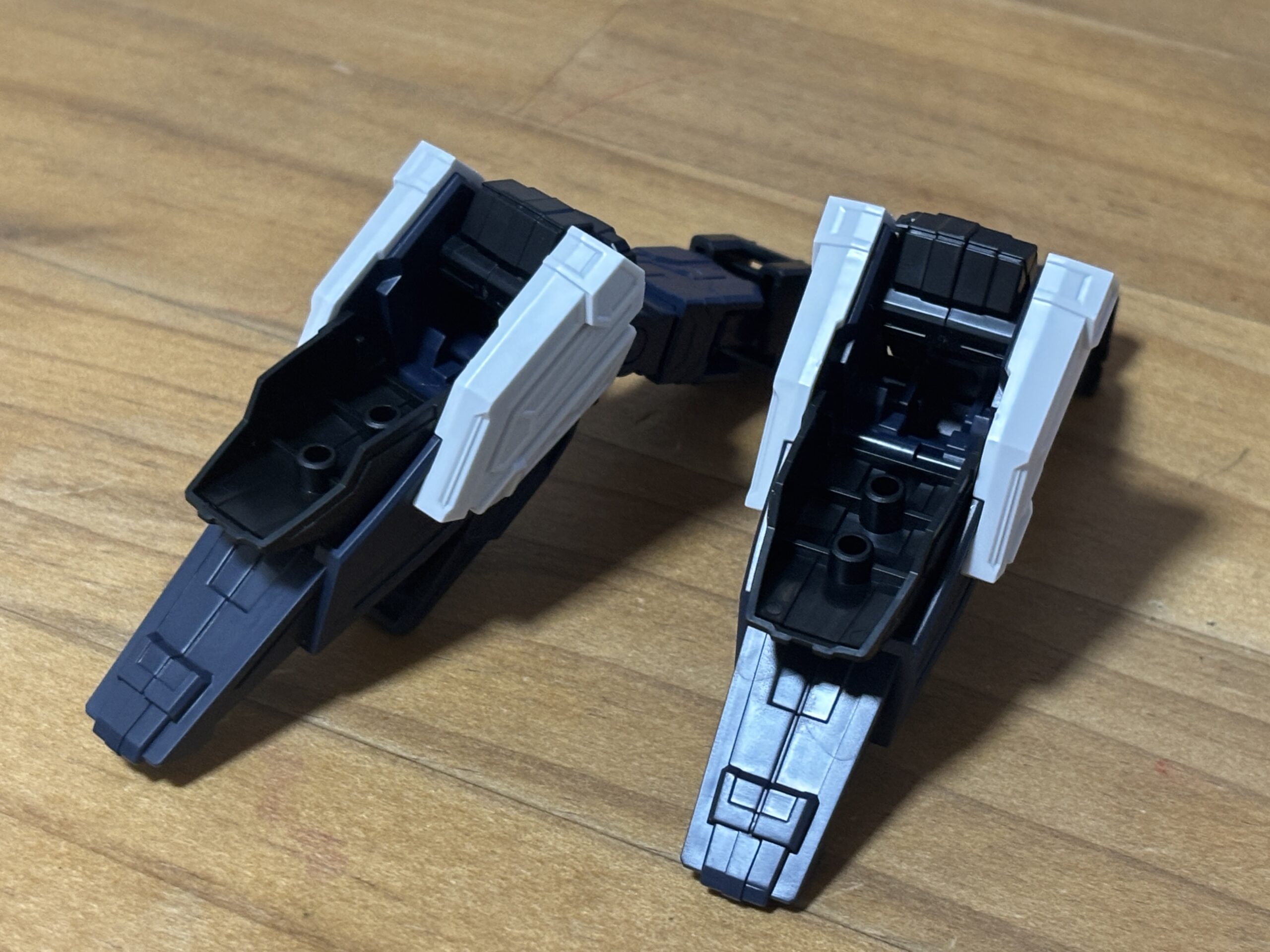 ガンダムアストレアタイプ-F足装備