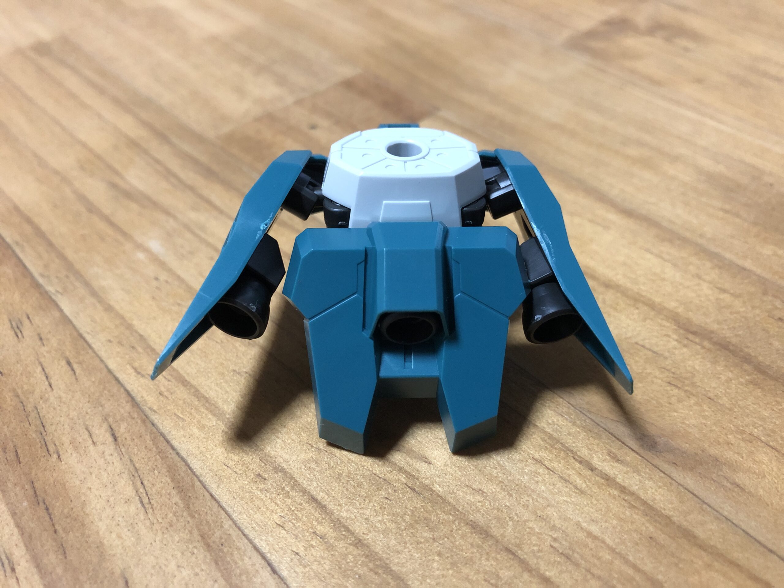 HG1:144ガンダムルブリスウル腰背面