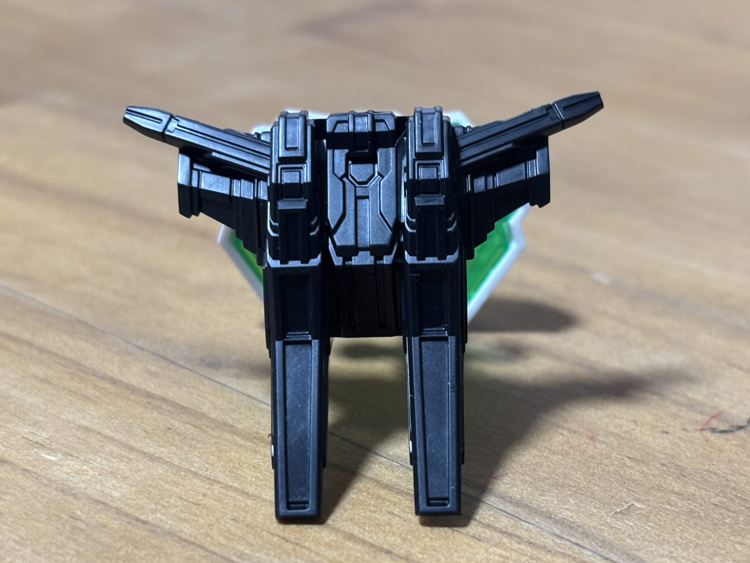 ガンダムアストレアタイプ-B腰背面