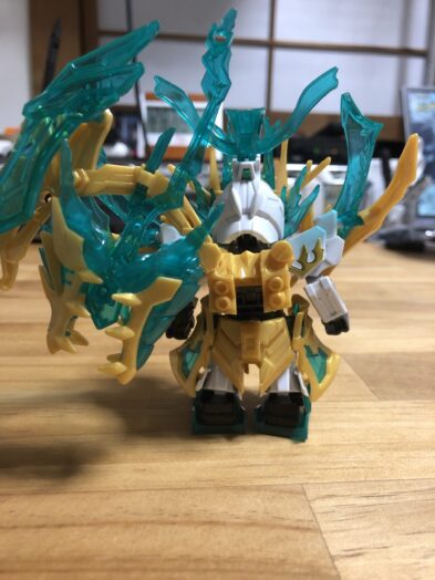 武聖関羽雲長νガンダム背面