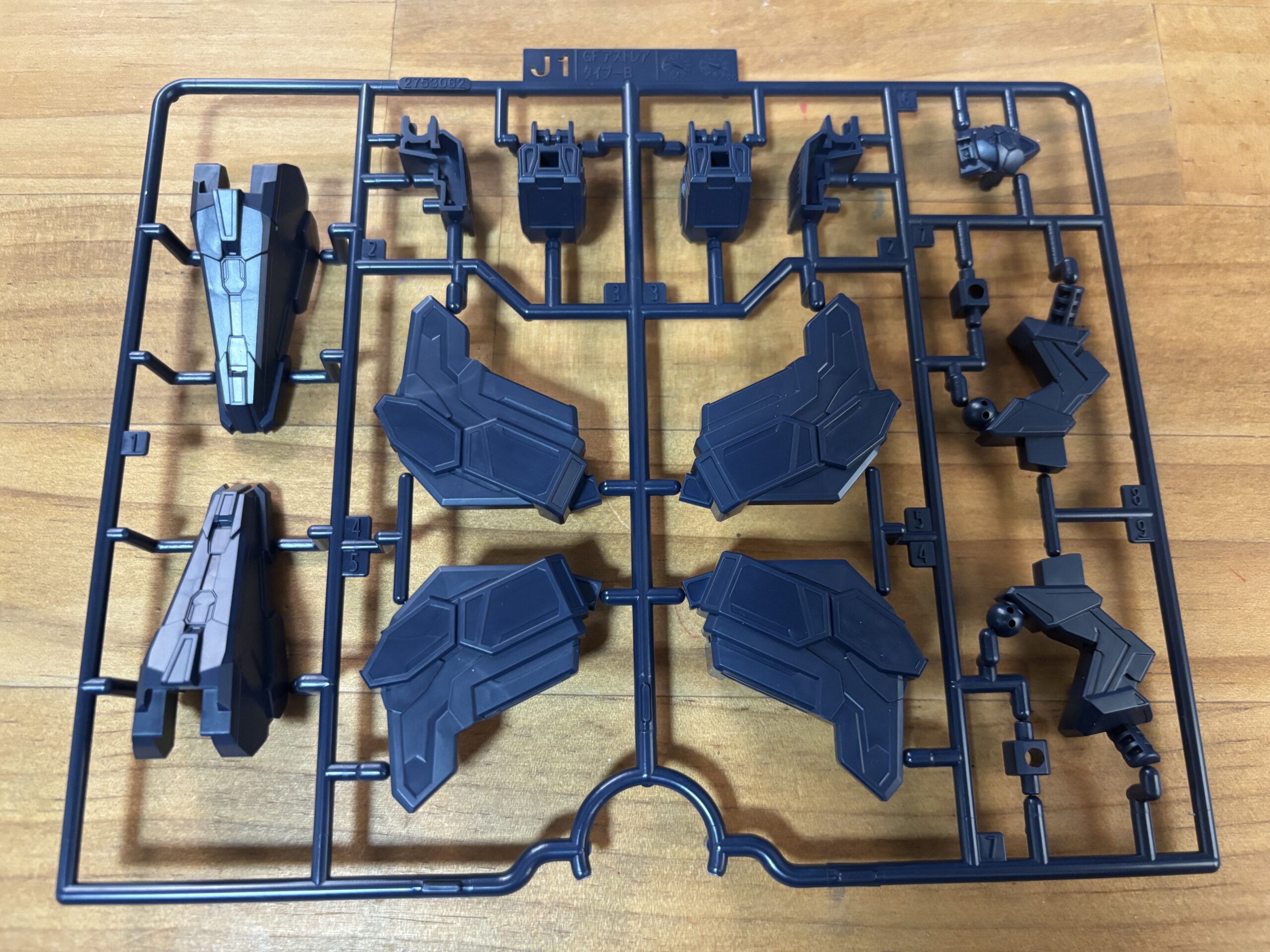 ガンダムアストレアタイプ-BランナーJ1