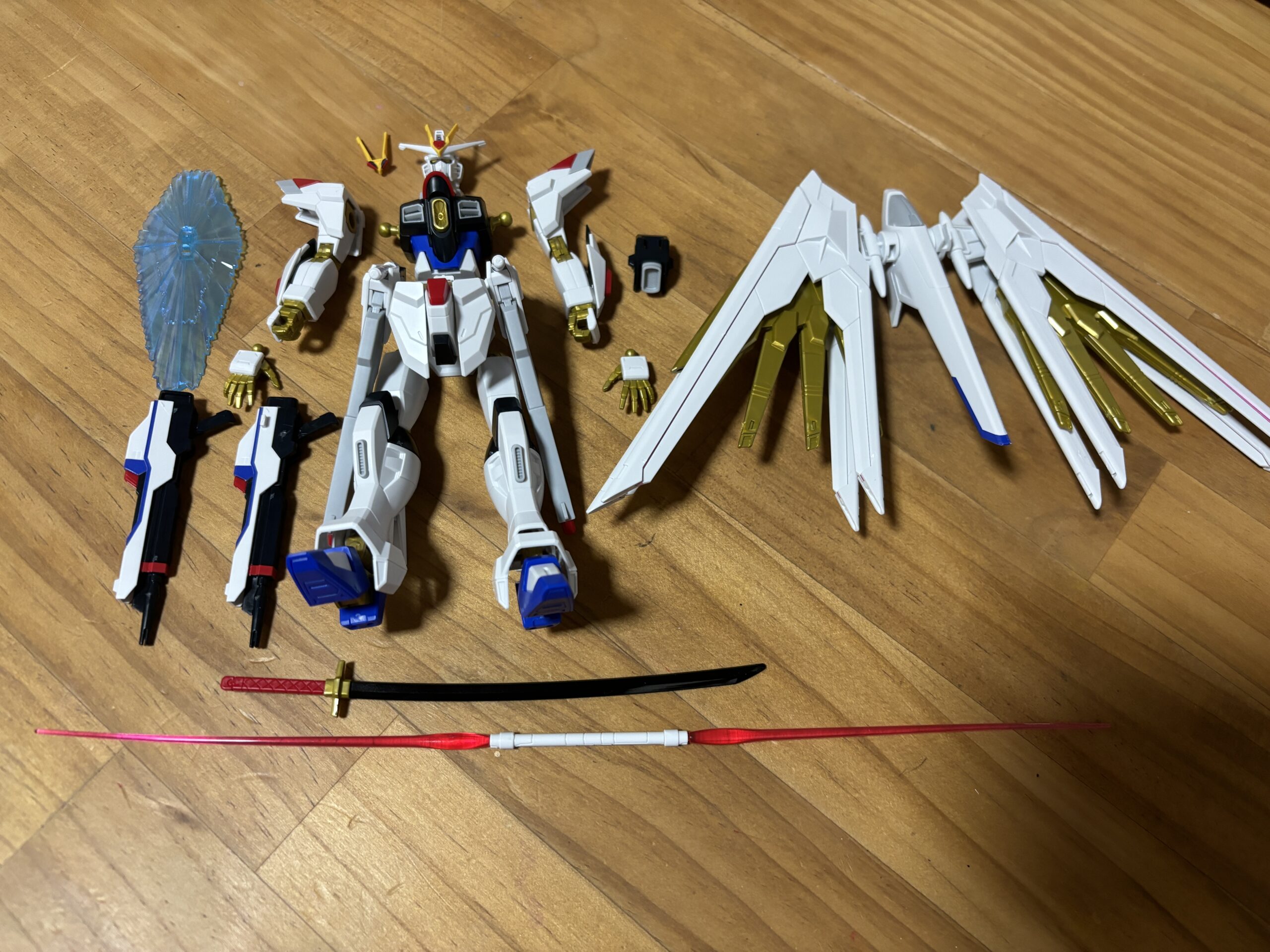 HGマイティーストライク各パーツ完成