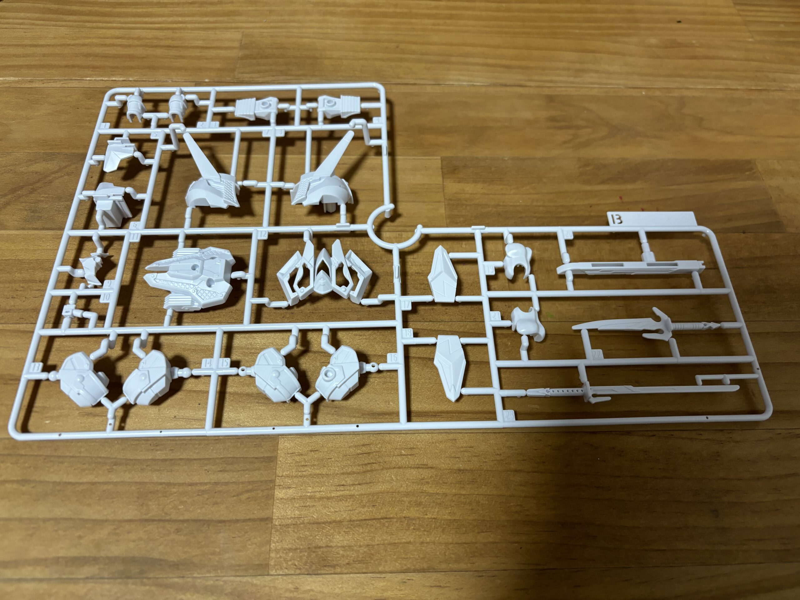 隠密ガンダムエアリアルパーツB