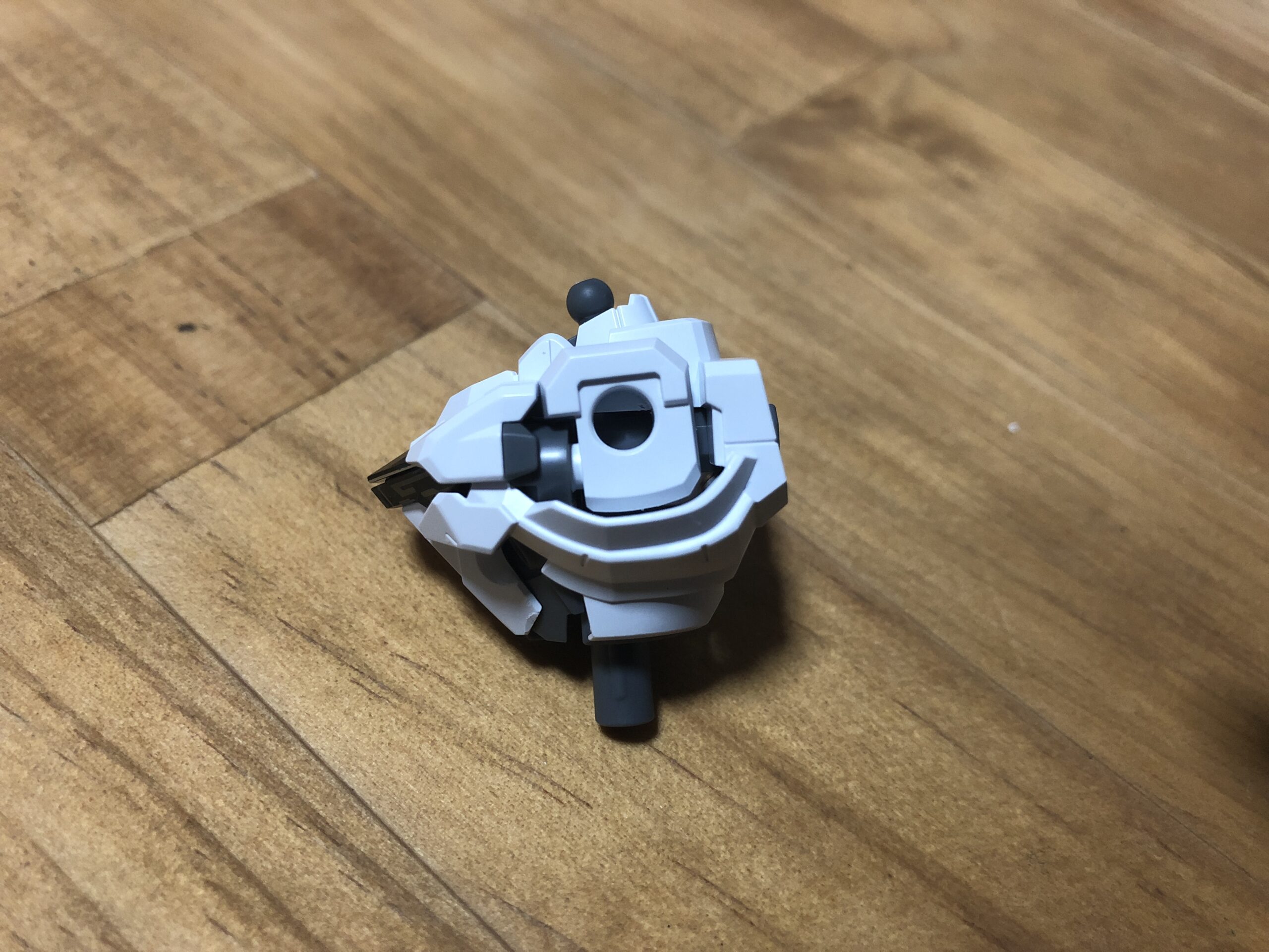 HG1:144ガンダムキャリバーン胴体横