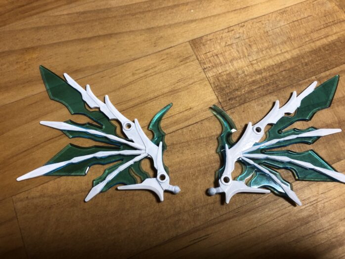 シャイングラスパードラゴン塗装翼