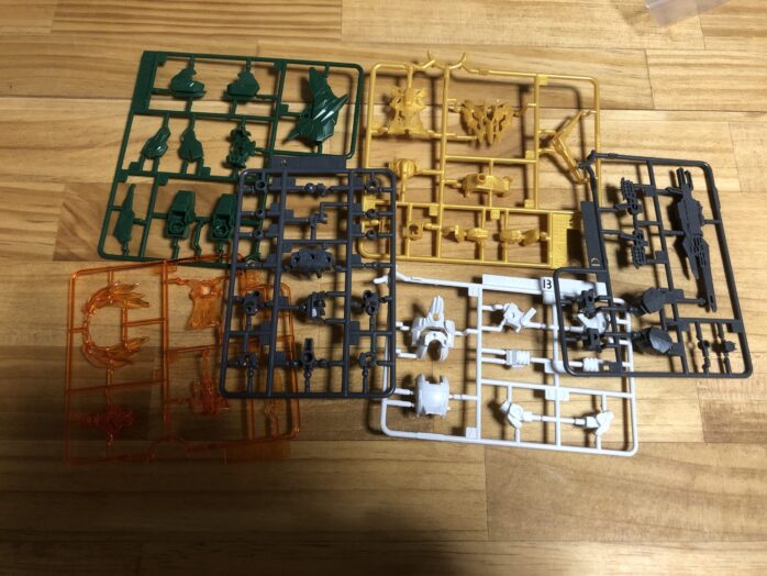 黄忠ガンダムデュナメスプラパーツ