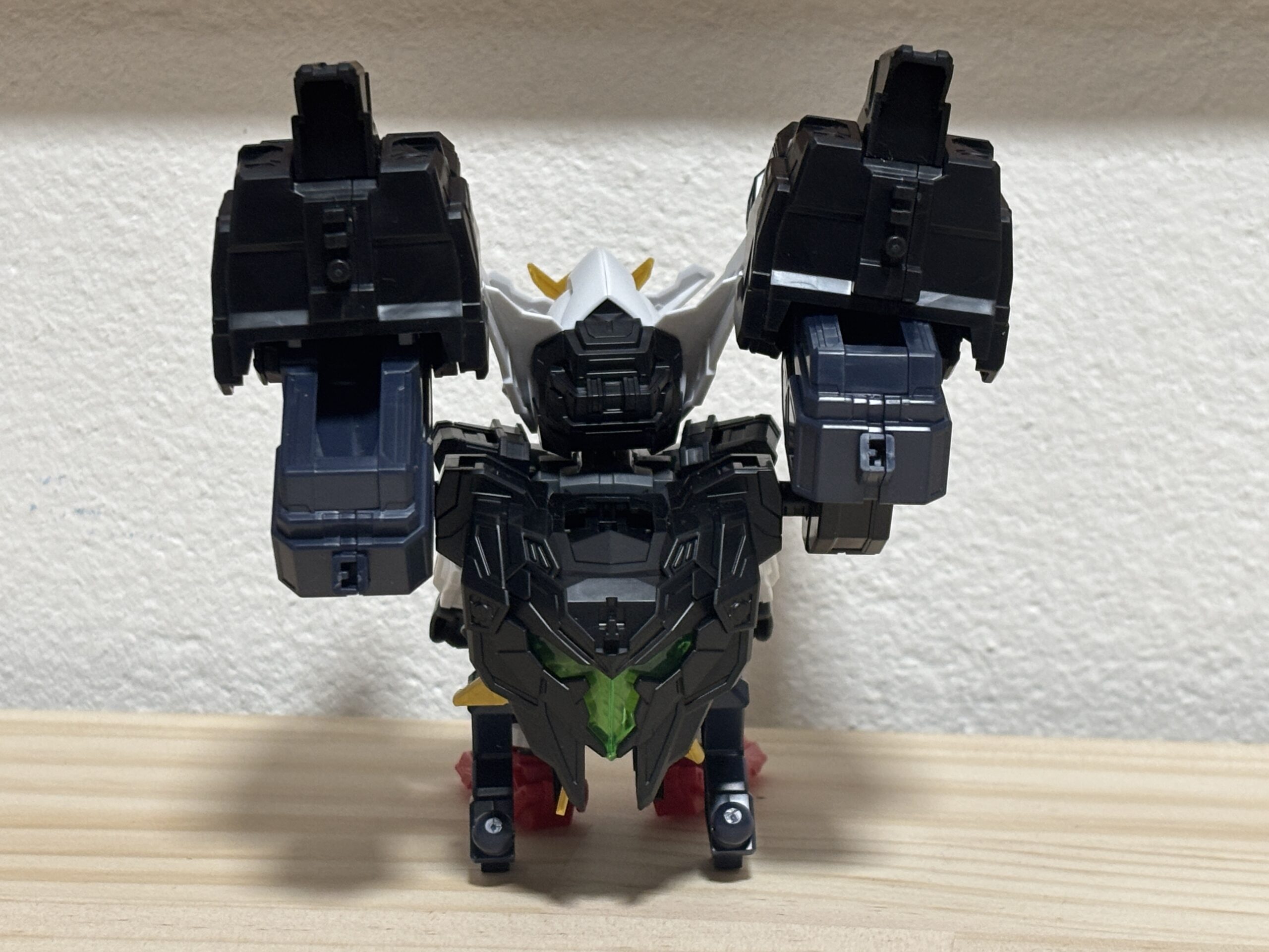 ガンダムアストレアタイプ-B背面