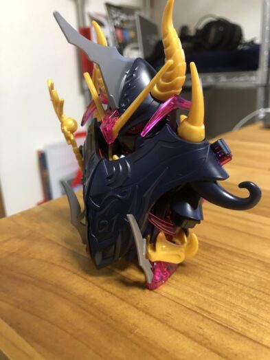 ウォーロックイージスガンダム斜面