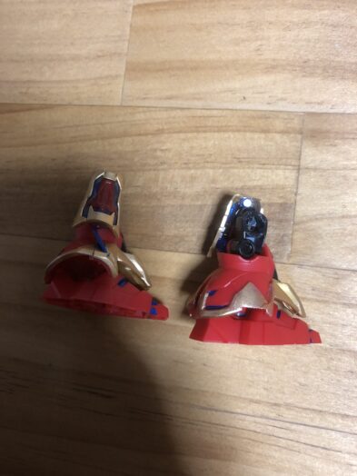 張遼サザビー両足横