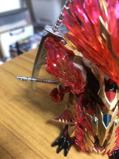 赫炎翔虎肩飾り