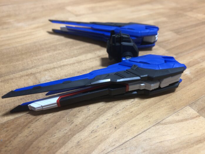 MGSDフリーダムバックパック厚み