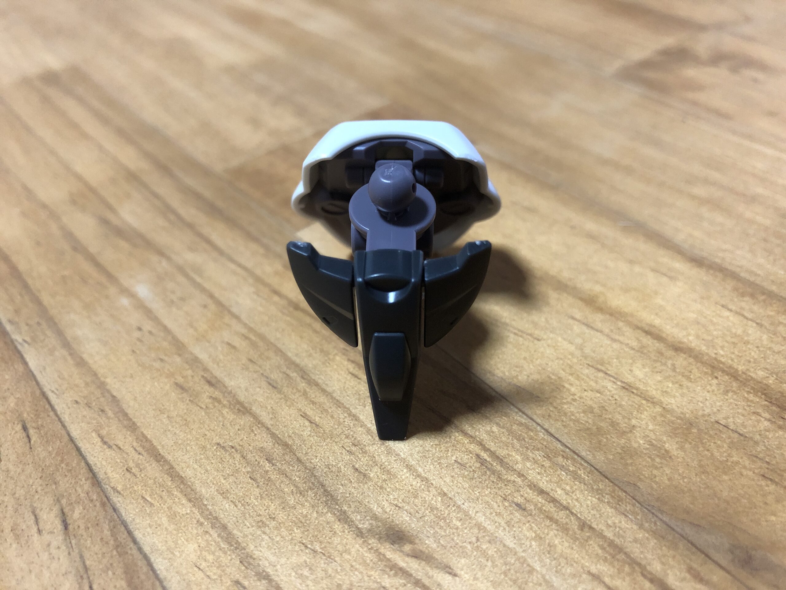 HGガンダムシュバルゼッテ腰