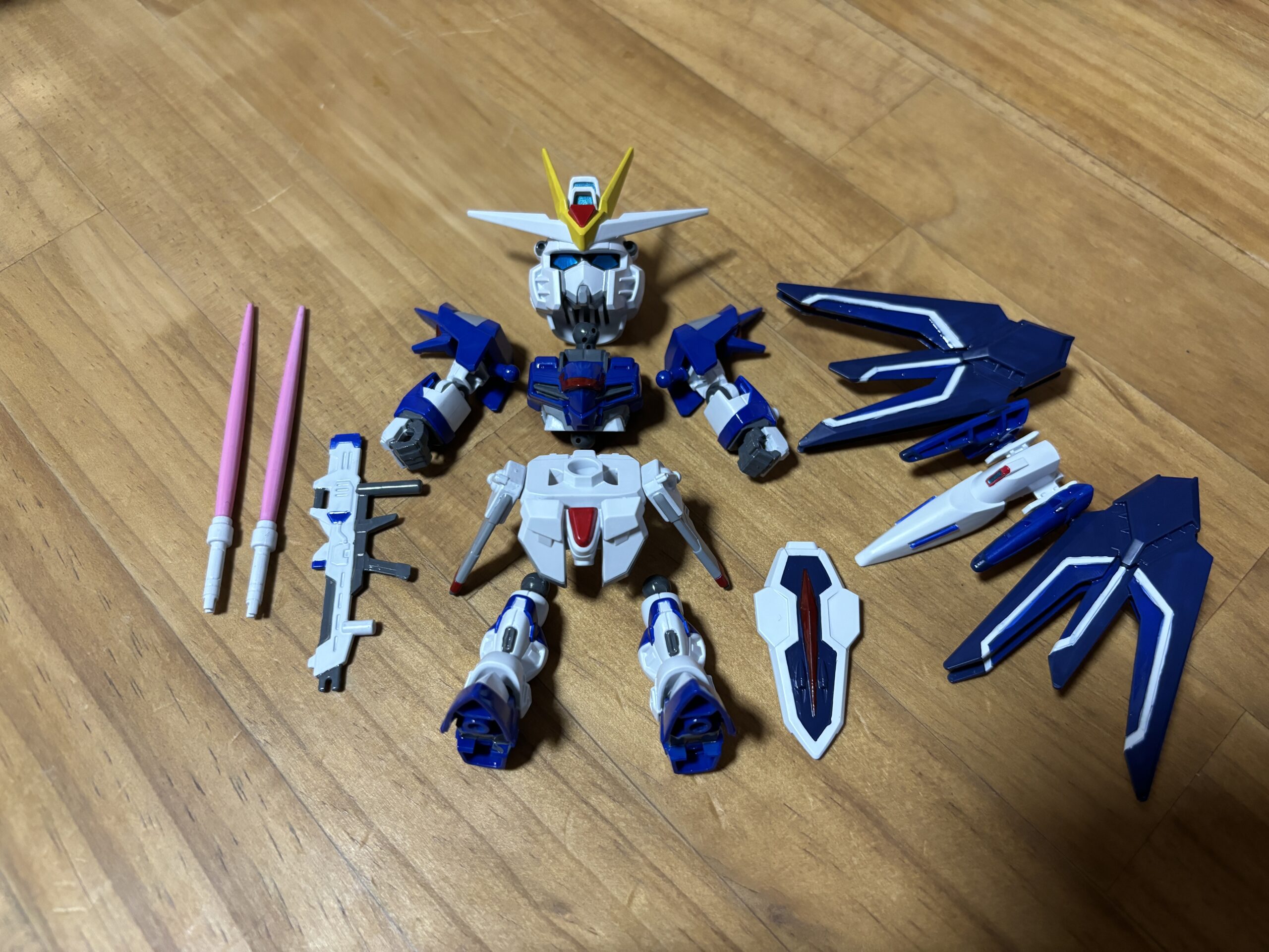 SDEXライジングフリーダム塗装各パーツ完成