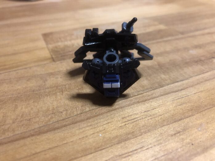 ヴェルデバスター隊員塗装腰後ろ