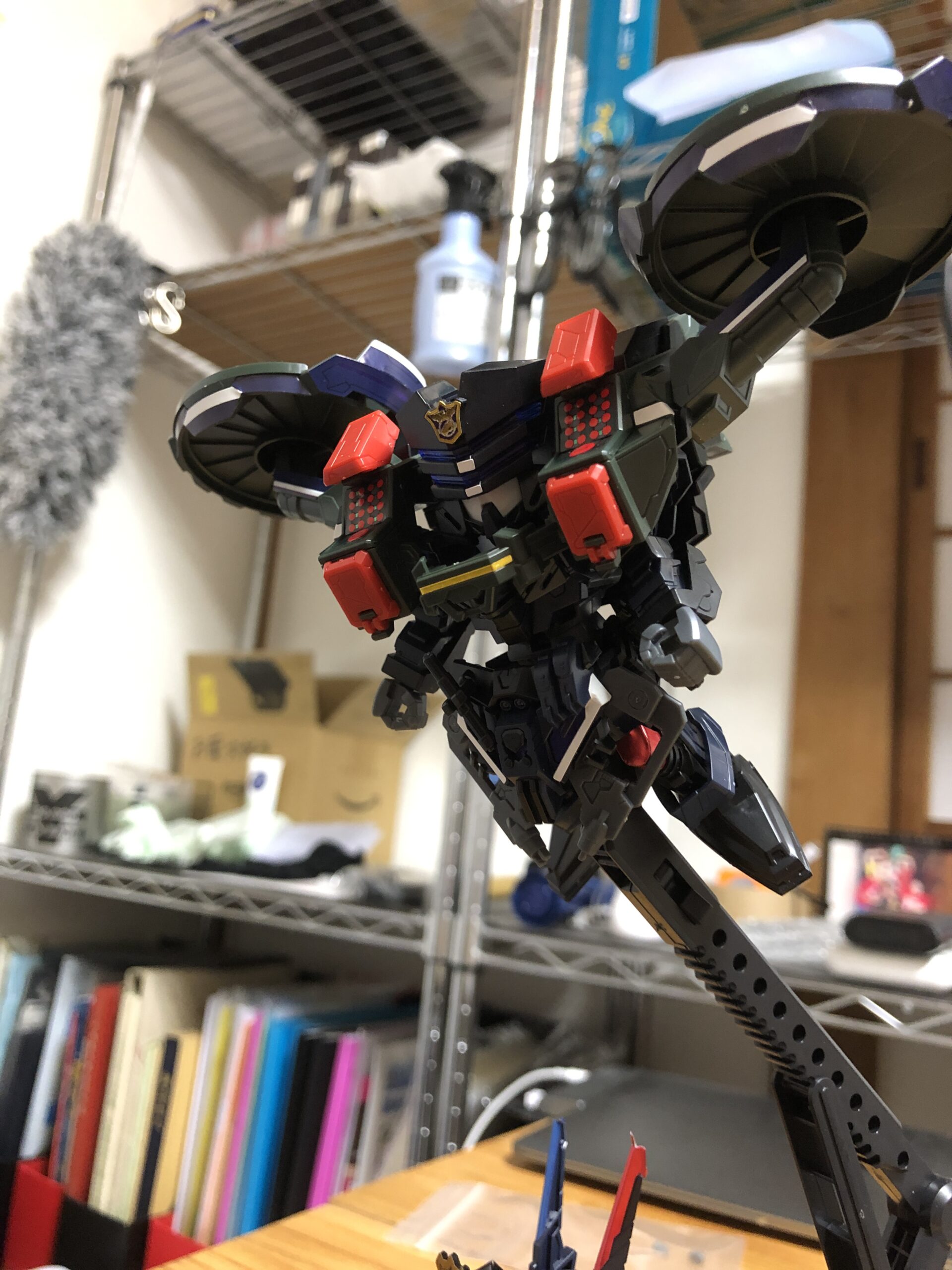 ヴェルデバスター隊員空中アクション2