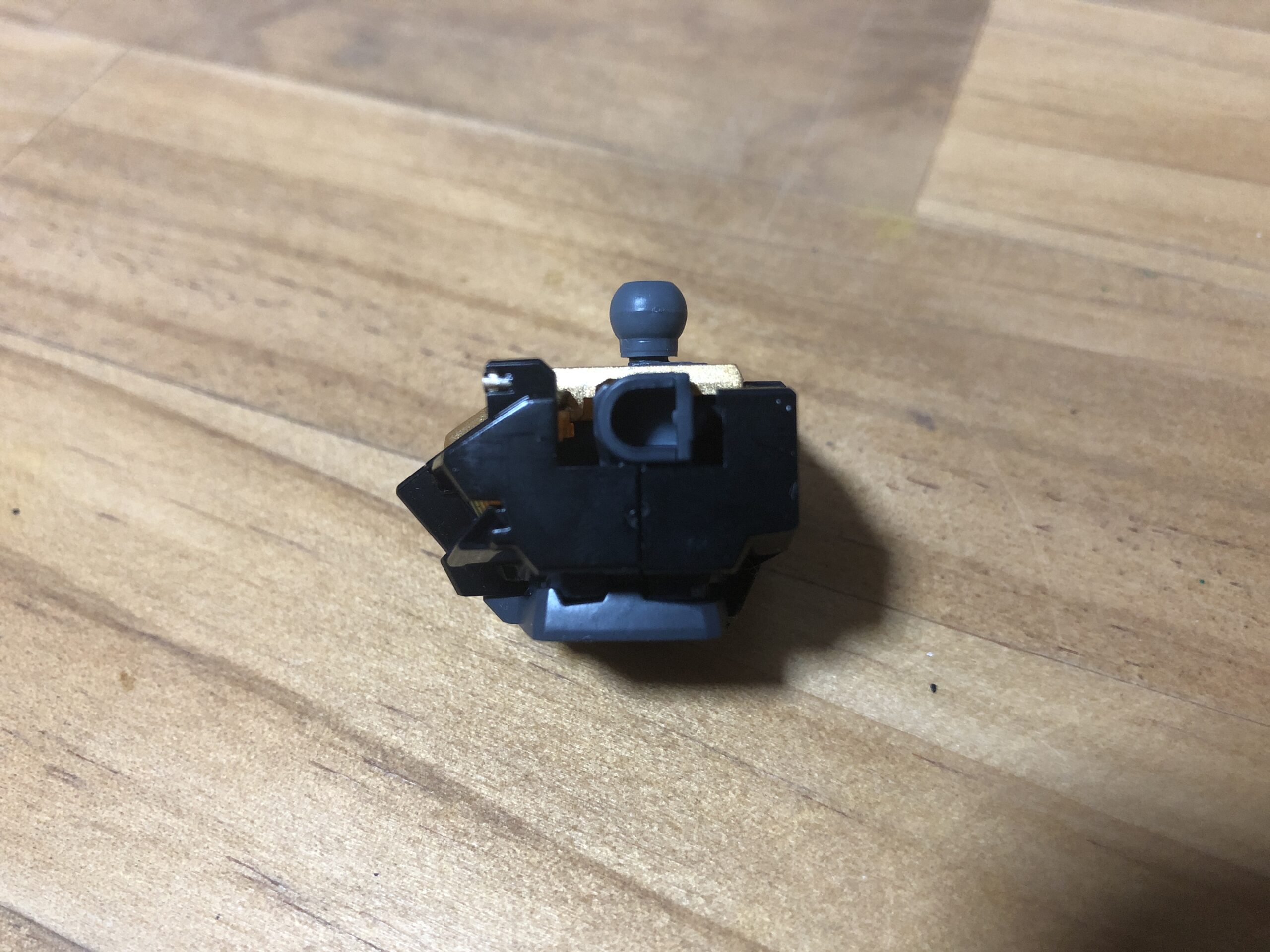 CSバンシィ・ノルンセット塗装胴体横