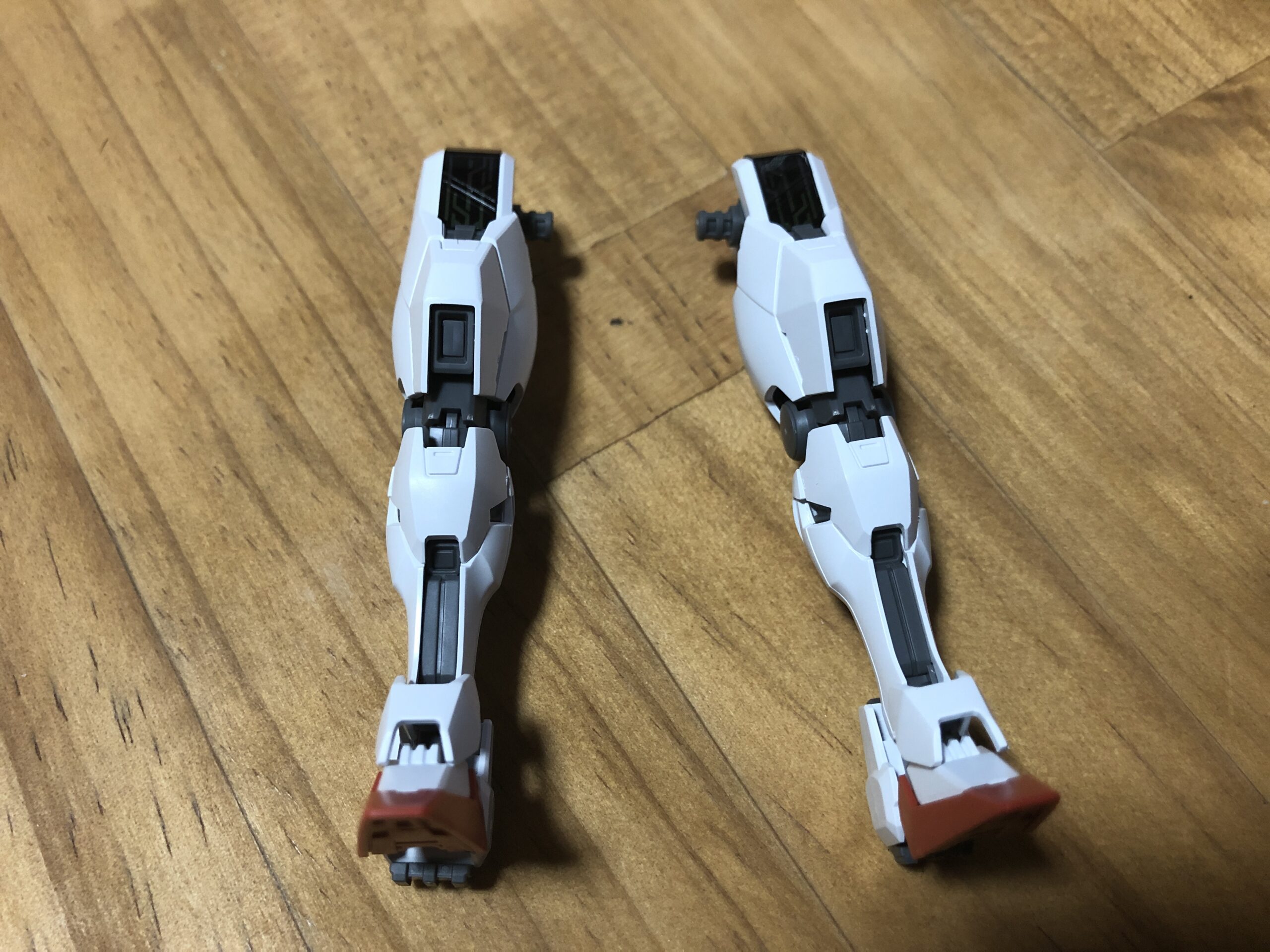 HG1:144ガンダムキャリバーン両足