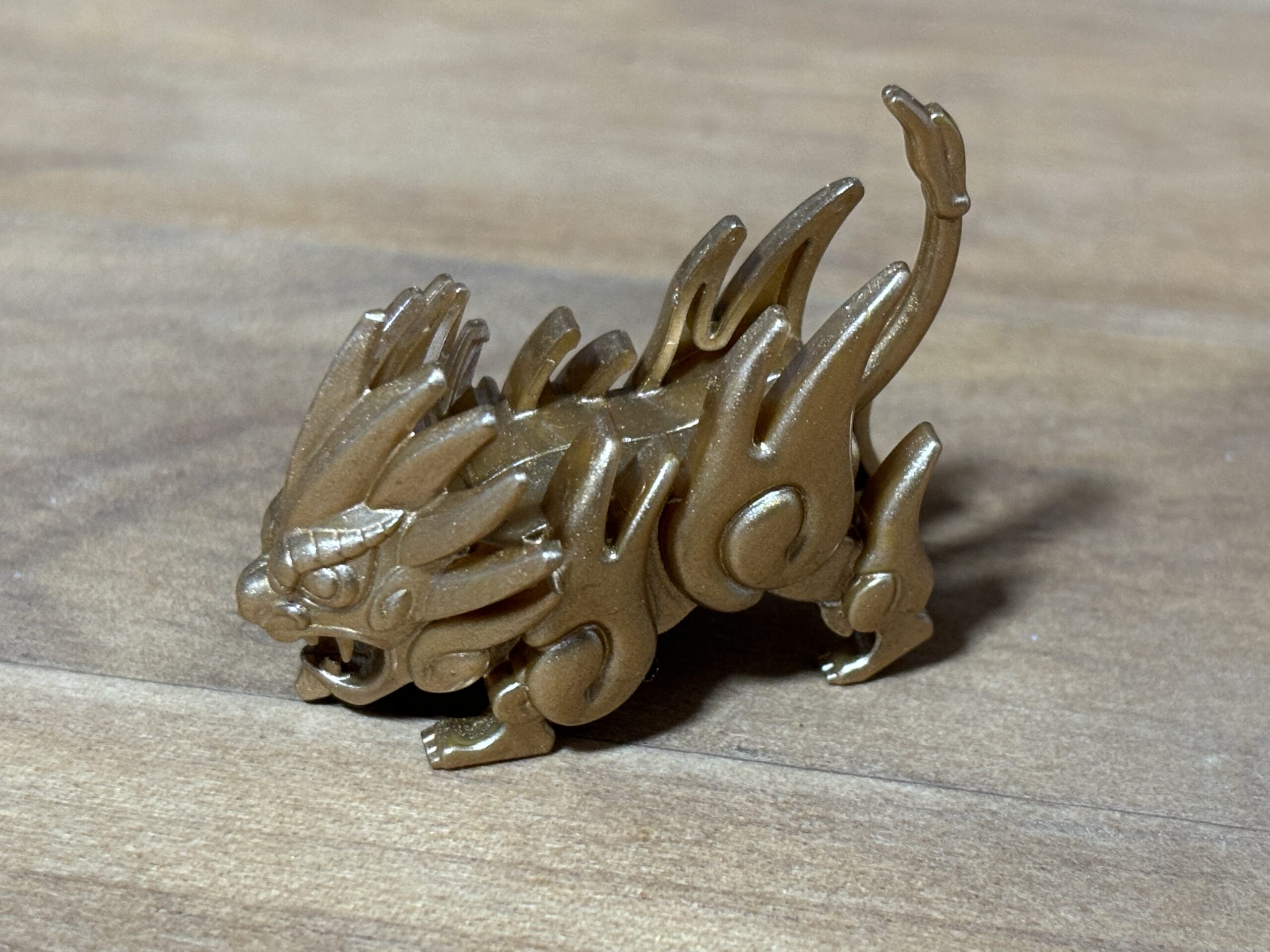 隠密ガンダムエアリアル塗装シーサー