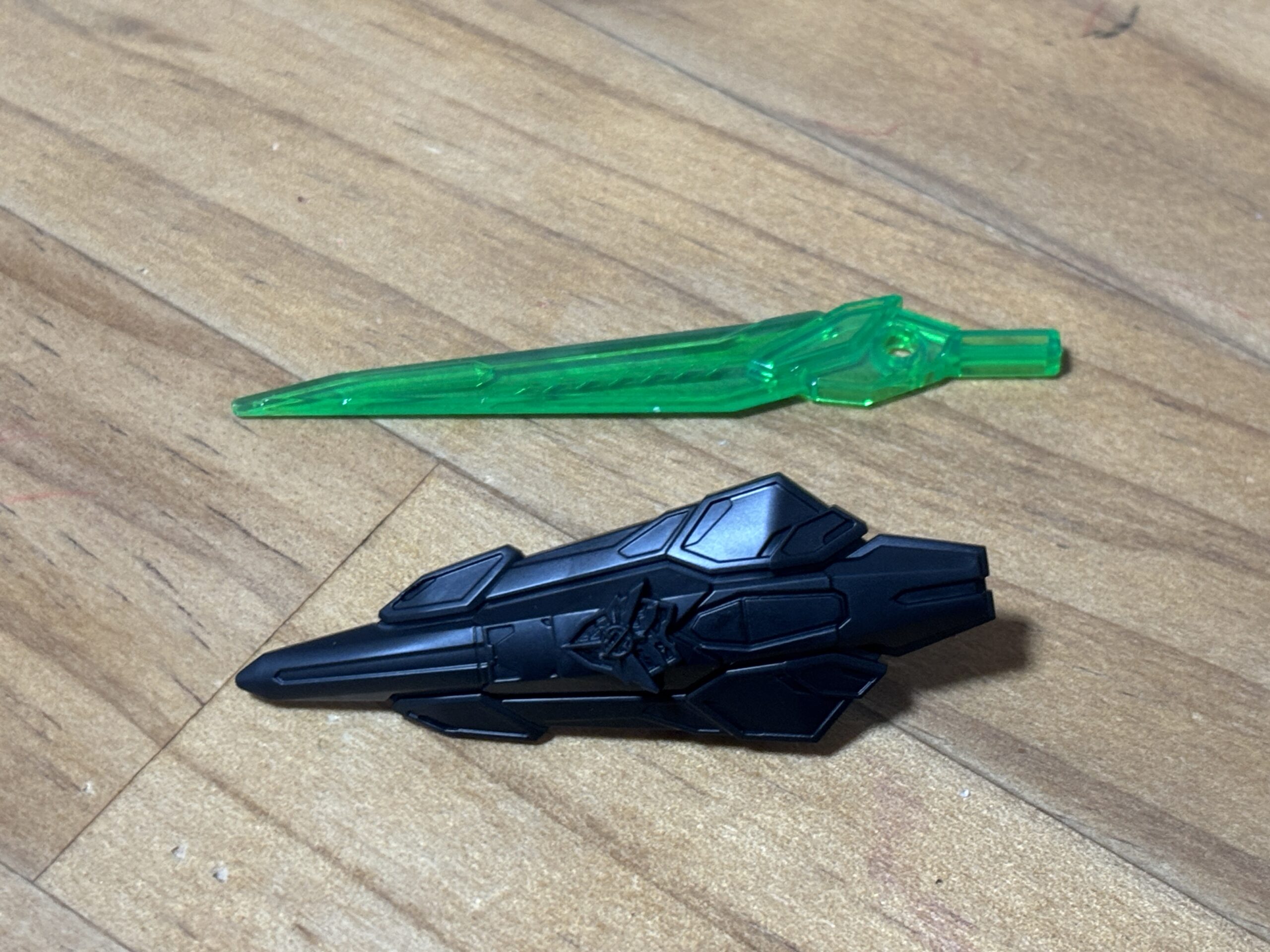 ガンダムアストレアタイプ-B「GFソードⅦ」「GFシールドⅦ」