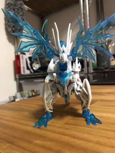 シャイングラスパードラゴン正面