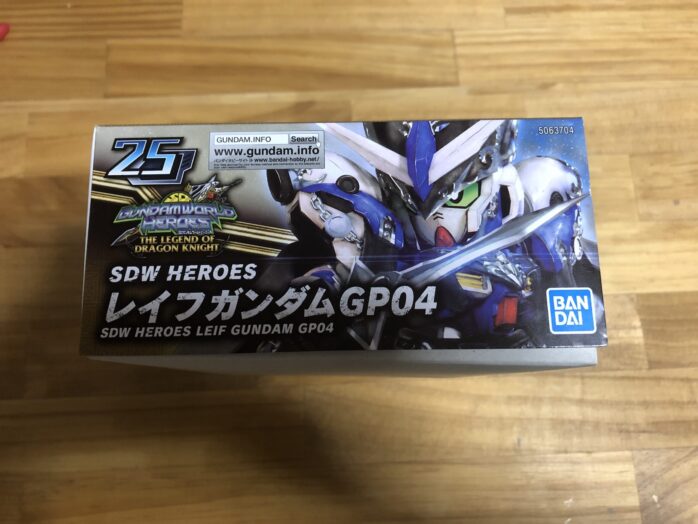 レイフガンダムGP04パッケージ前横