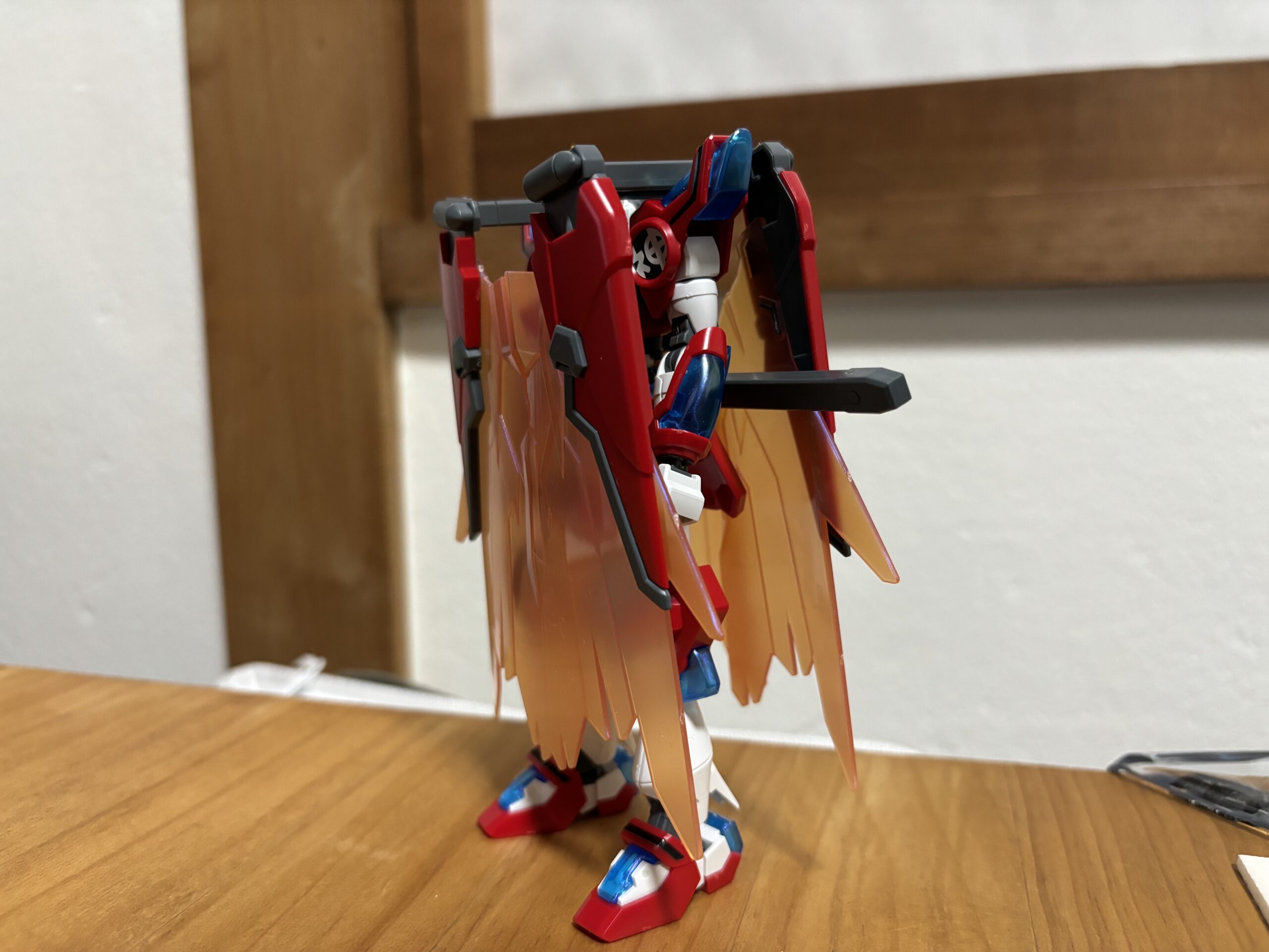 HG1:144神バーニングガンダム『ウイングバーニング威の型』斜面