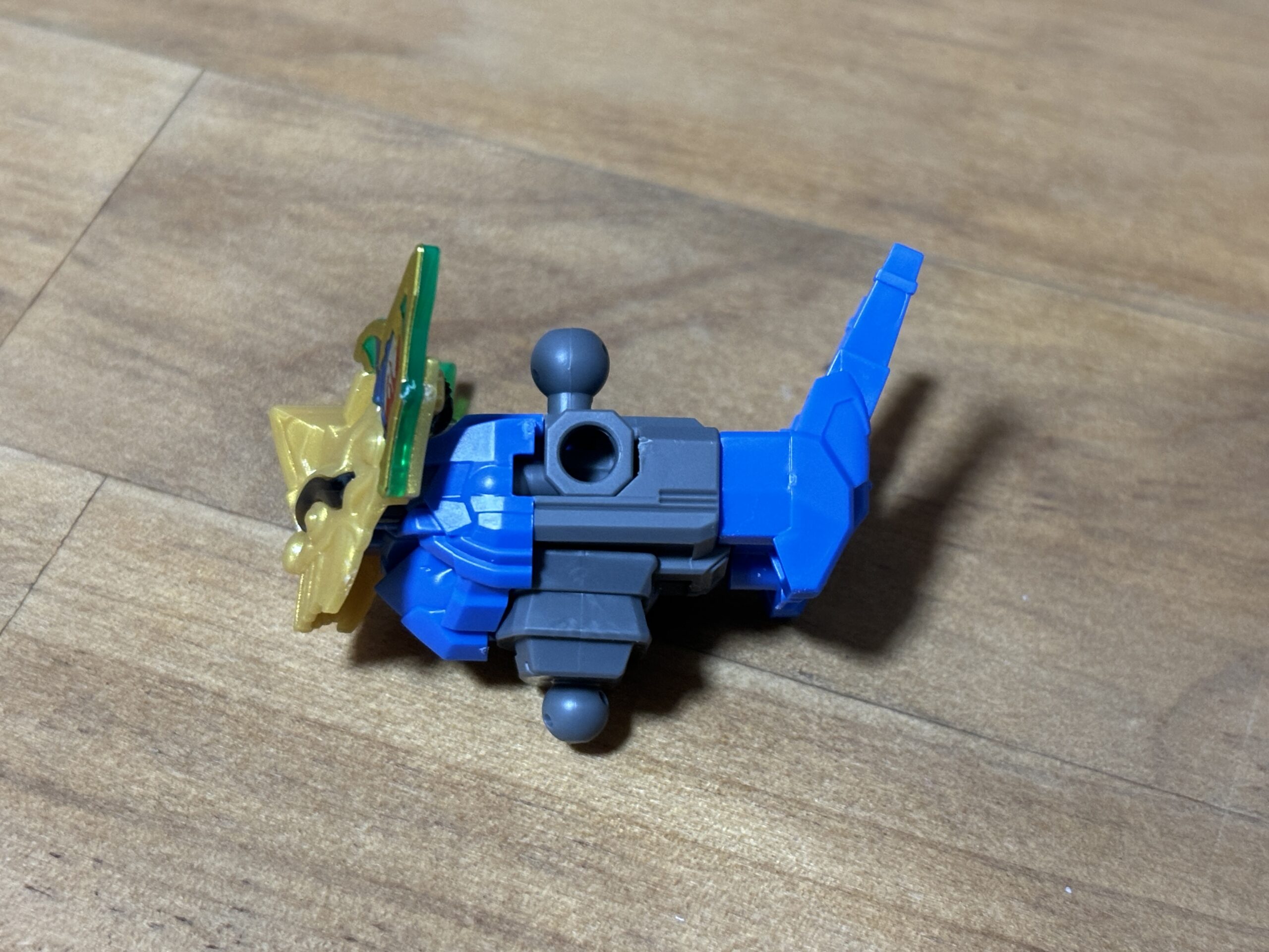 隠密ガンダムエアリアル胴体横