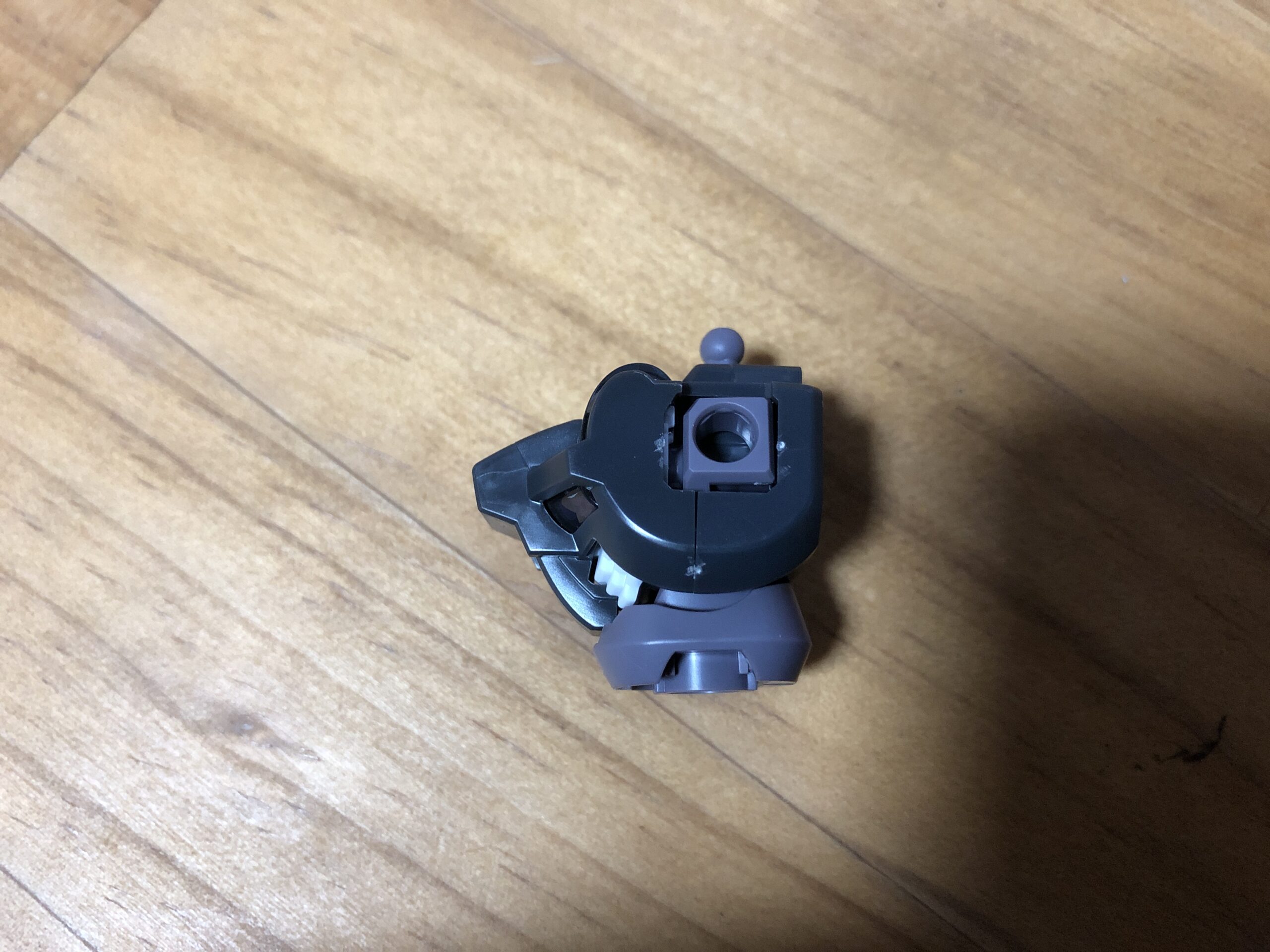 HGガンダムシュバルゼッテ胴体横