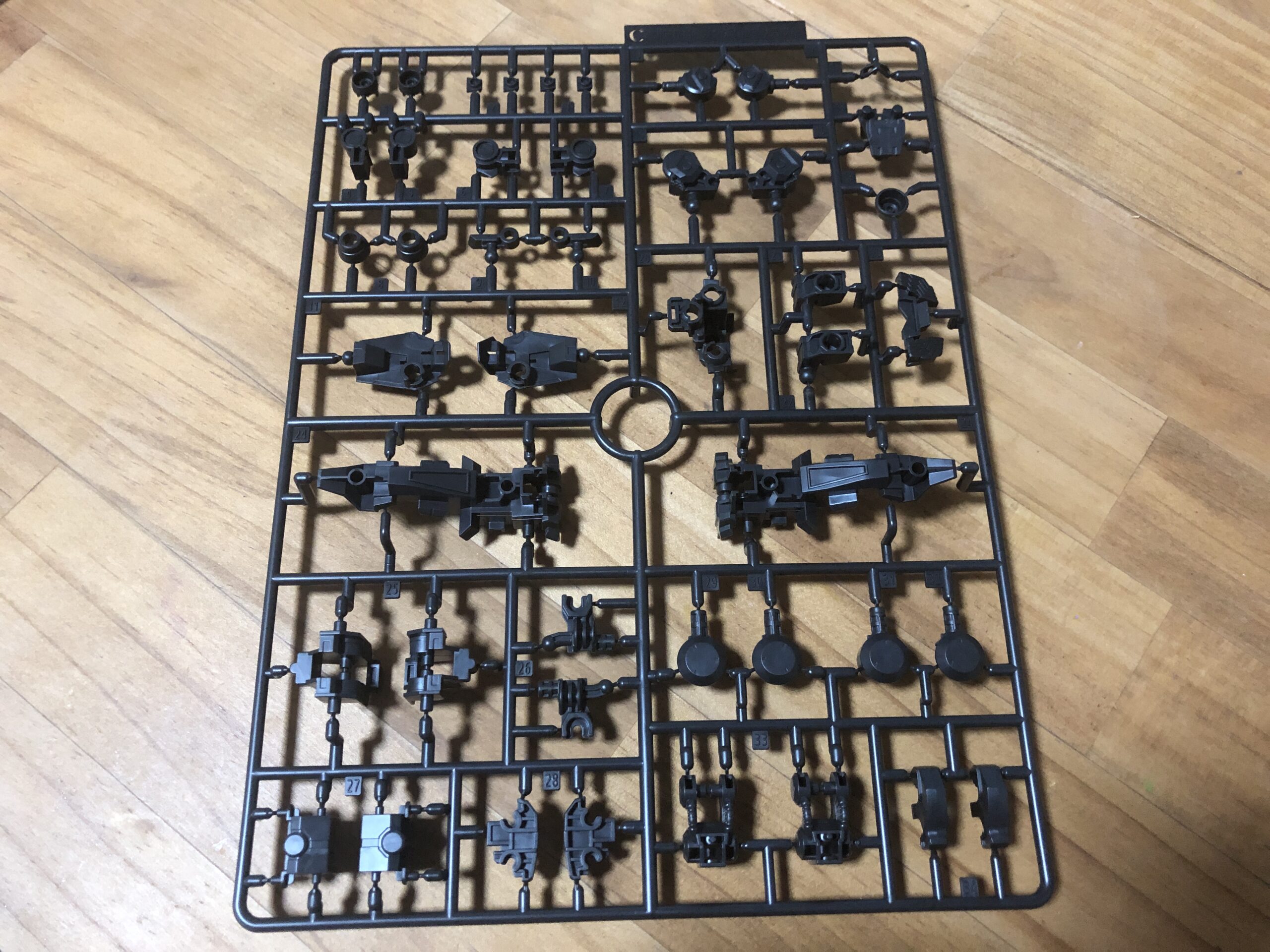 HG1:144ガンダムルブリスウルパーツC