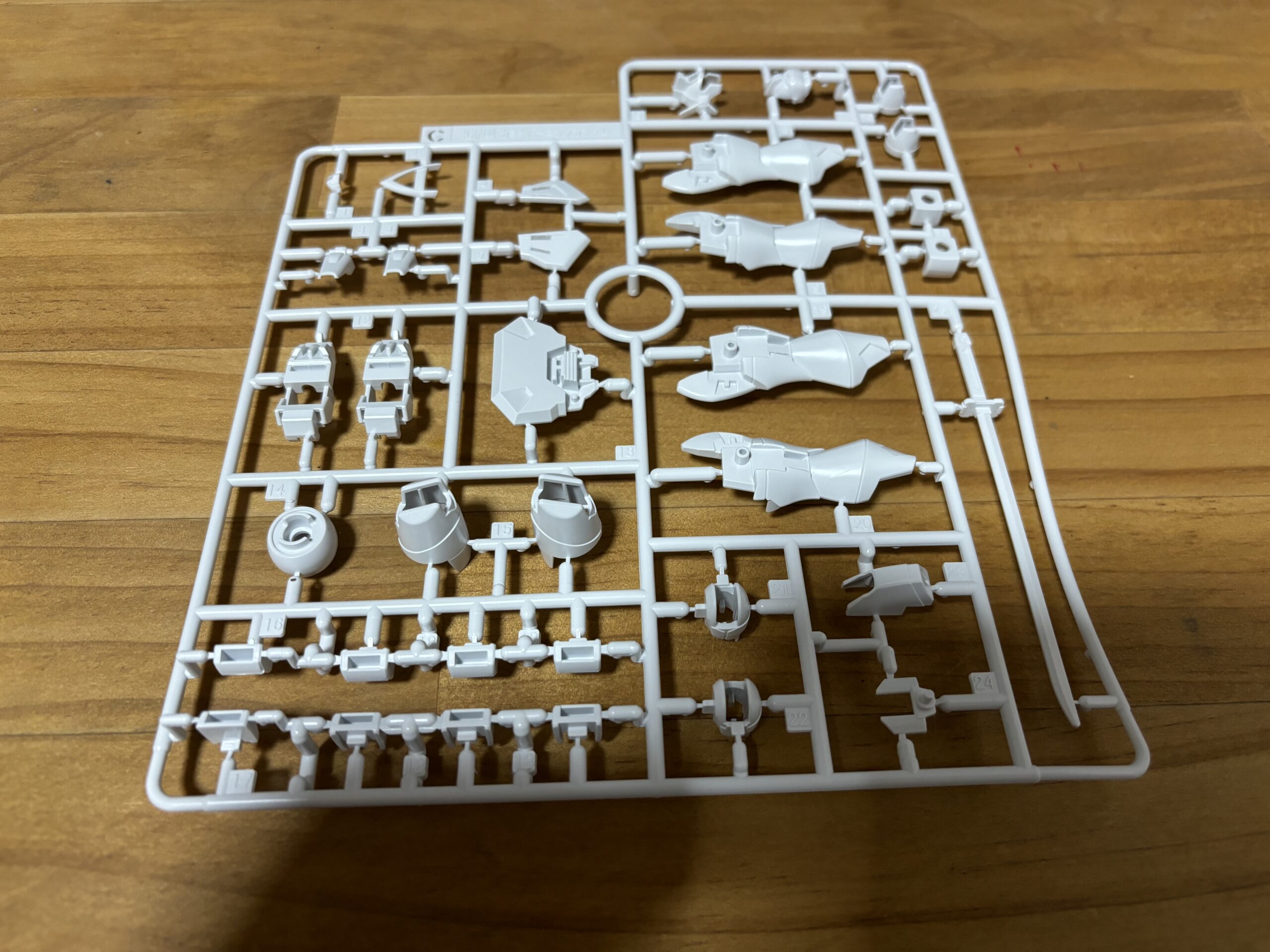 HG1:144神バーニングガンダムパーツC