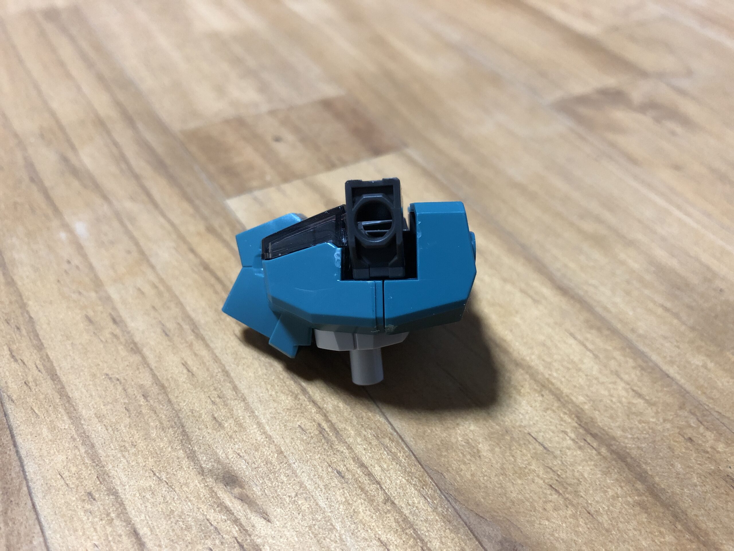 HG1:144ガンダムルブリスウル胴体横