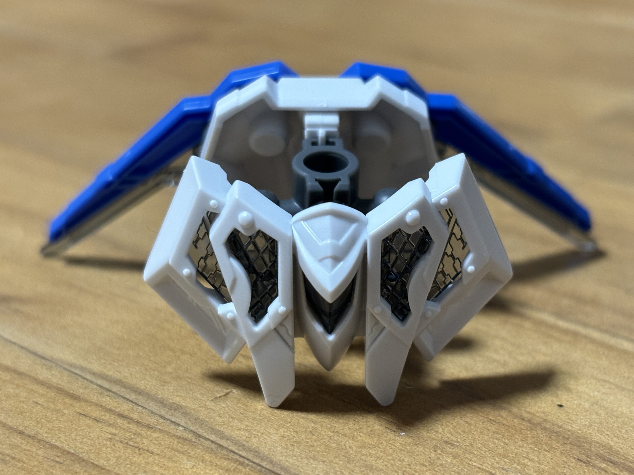 隠密ガンダムエアリアル腰