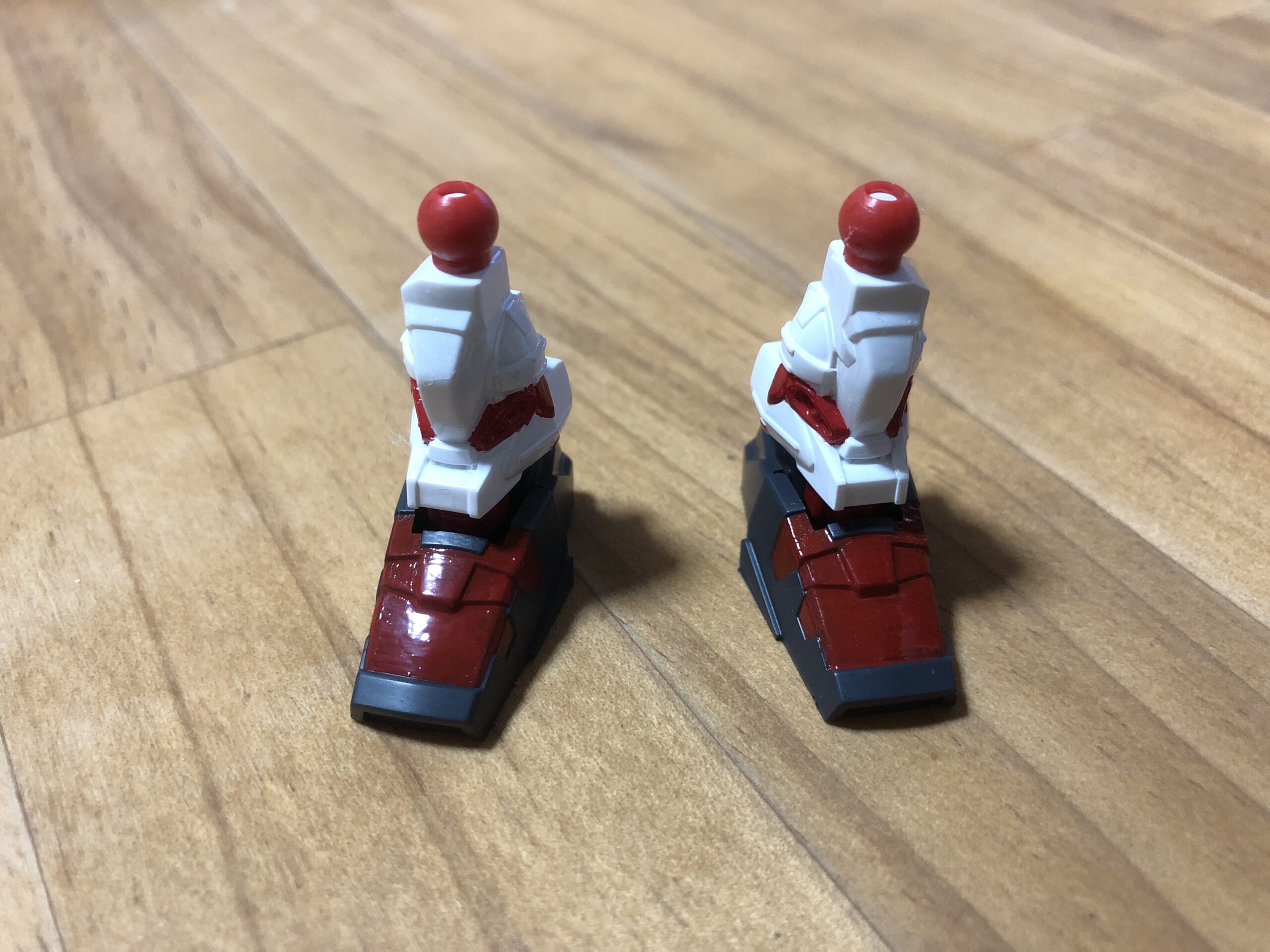 EXSTアストレイレッド塗装両足