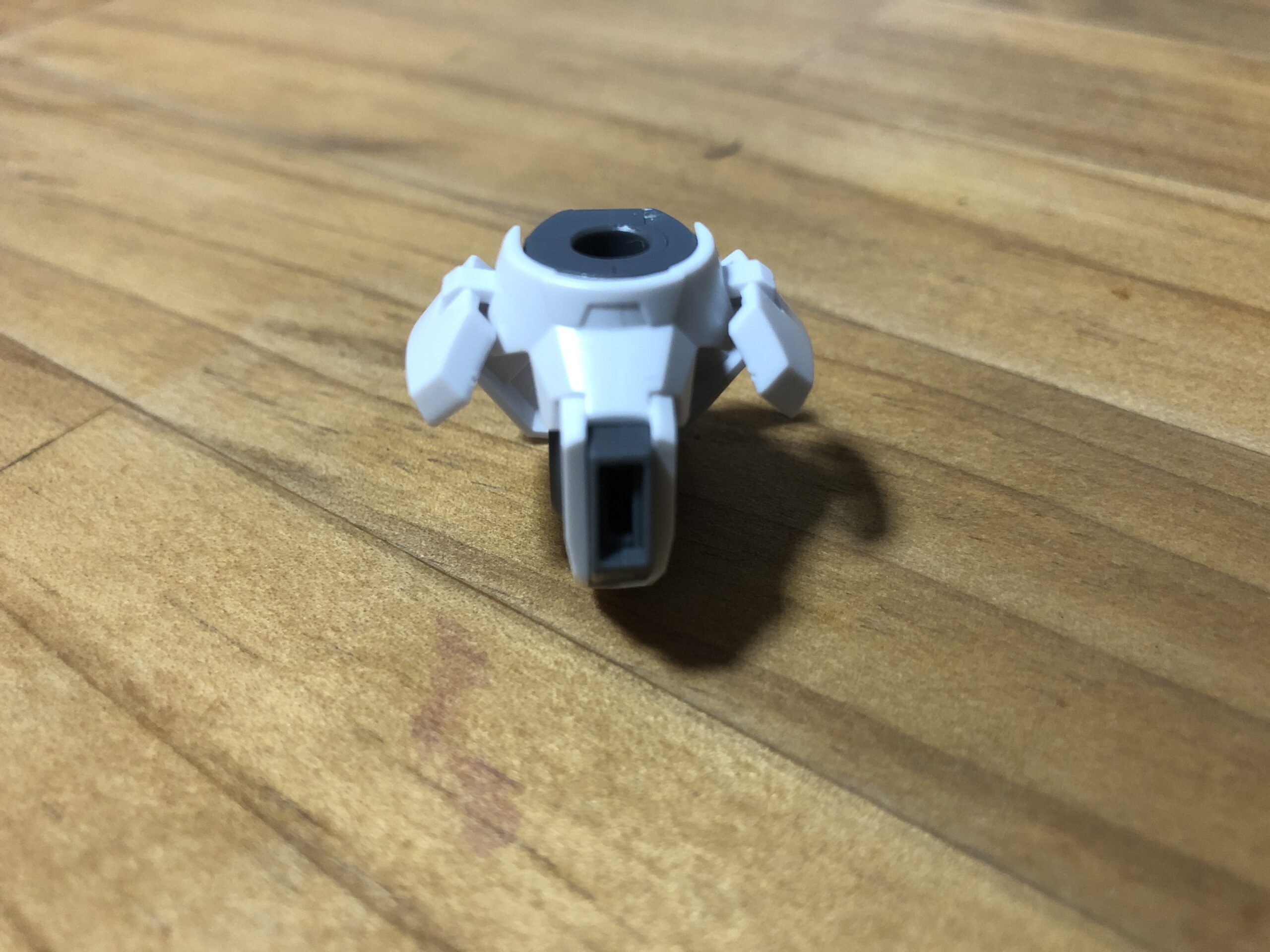 HG1:144 ガンダムエアリアル改腰背面