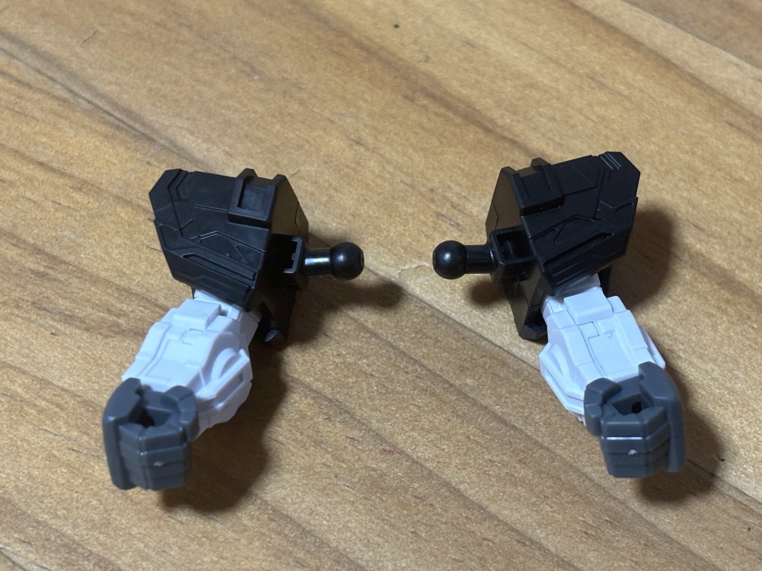 ガンダムアストレアタイプ-F両腕