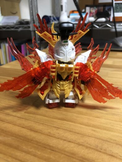 炎皇張飛ゴッドガンダム背面