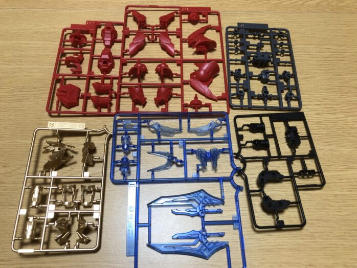 張遼サザビープラパーツ塗装