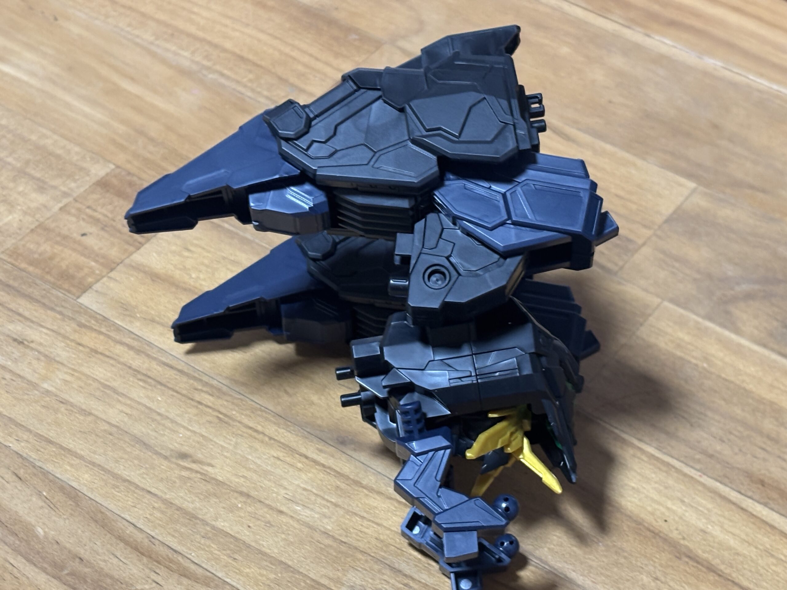 ガンダムアストレアタイプ-B GFハインドレッグ横