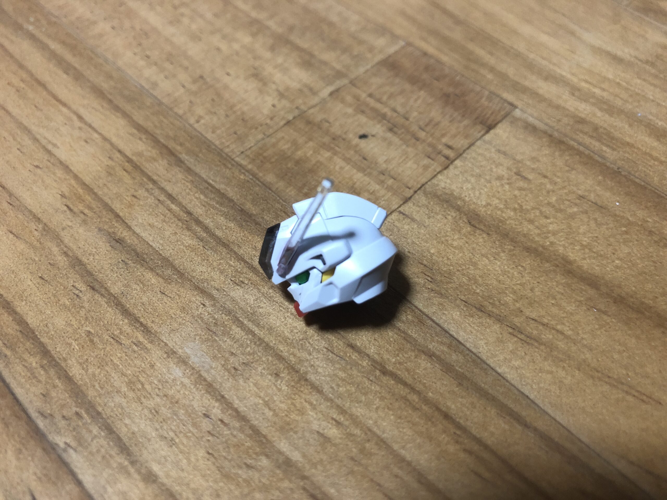 HG1:144ガンダムキャリバーン頭横