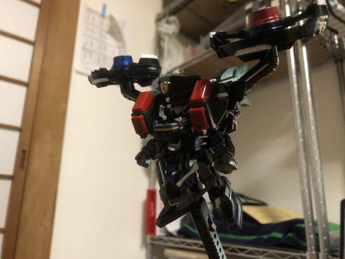 ヴェルデバスター隊員塗装空中アクション①