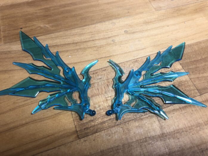 シャイングラスパードラゴン翼