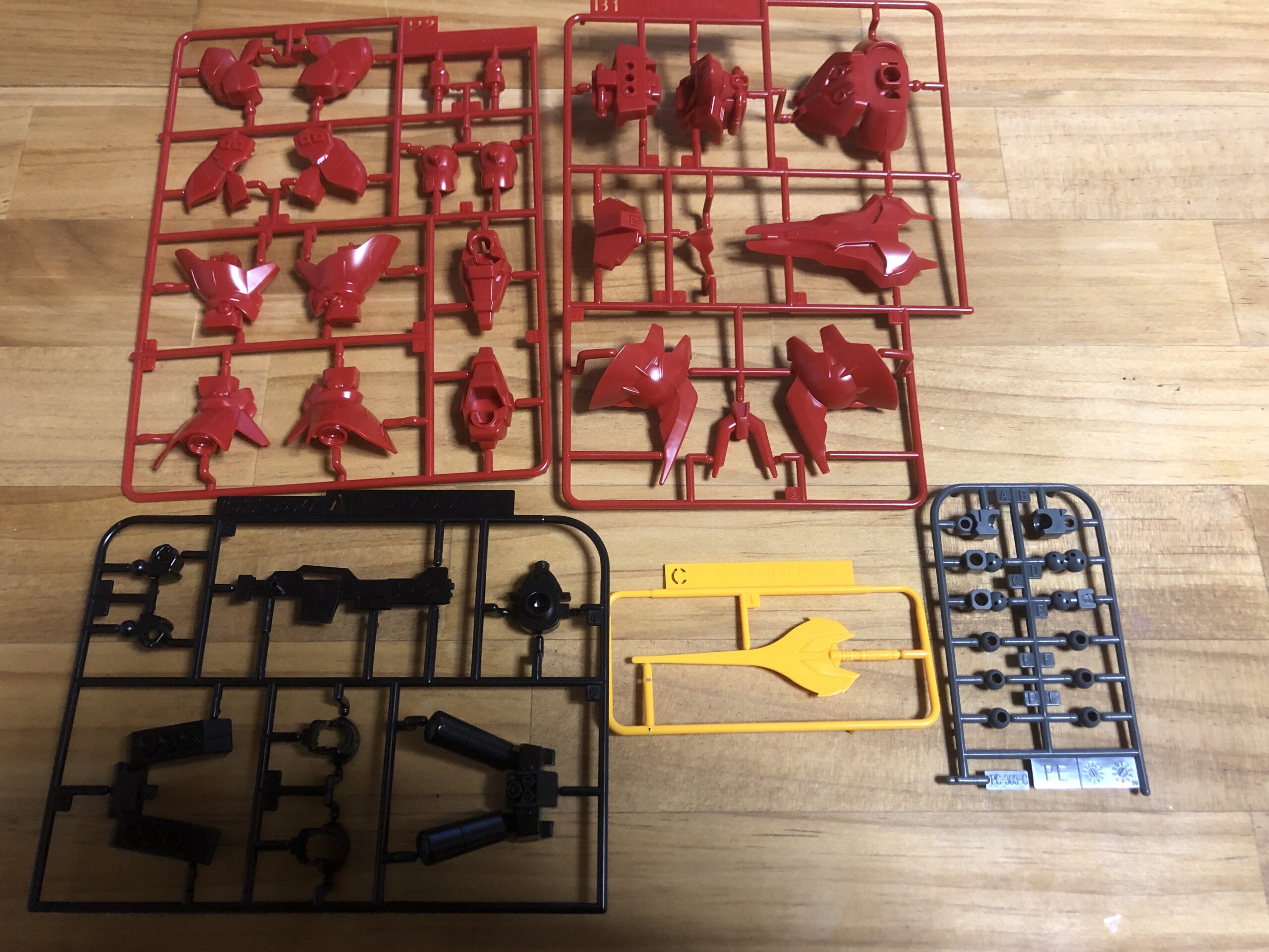 EXSTサザビープラパーツ