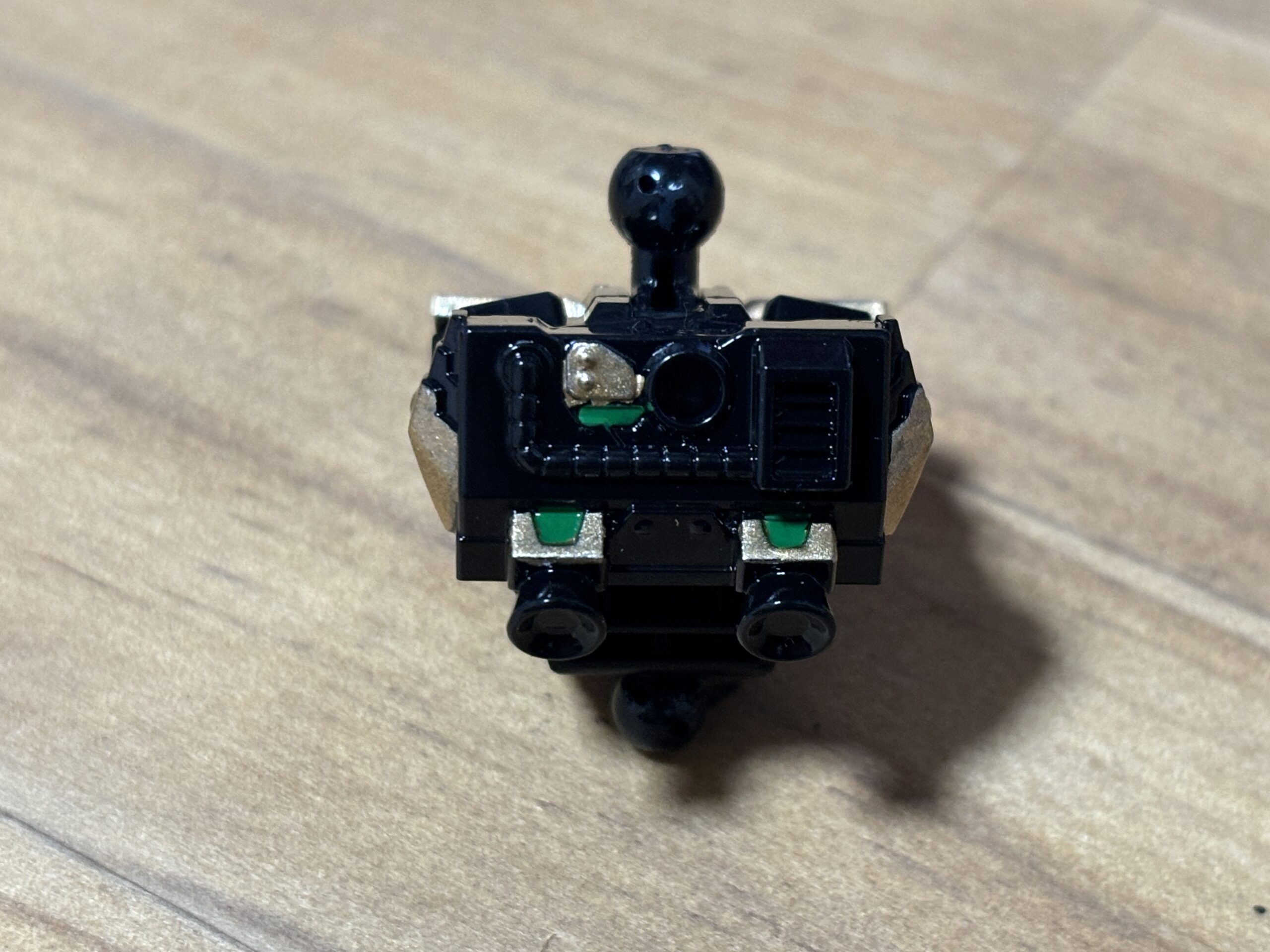 78代目武者頑駄無塗装胴体背面