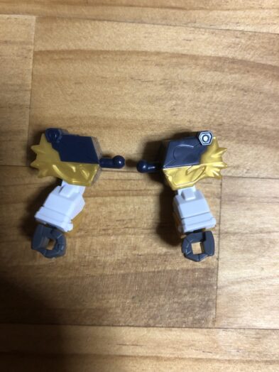 甘寧クロスボーンガンダム両腕