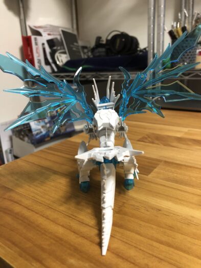 シャイングラスパードラゴン背面