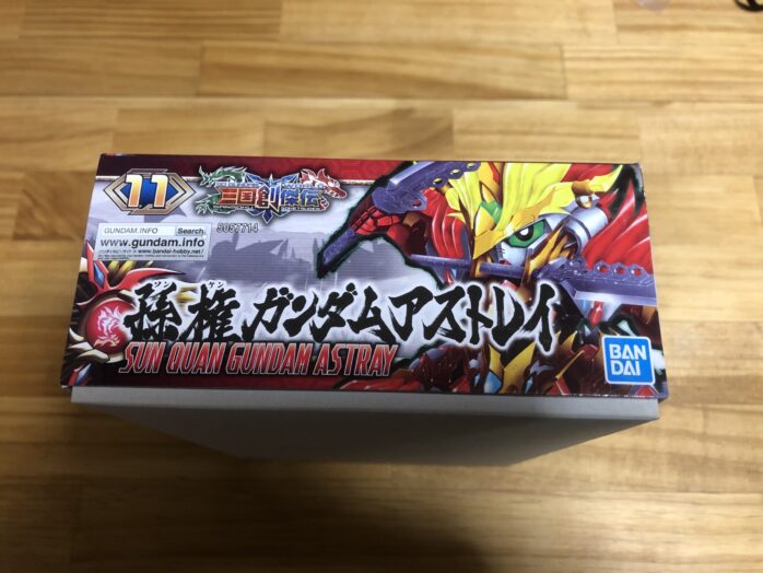 孫権ガンダムアストレイパッケージ前横