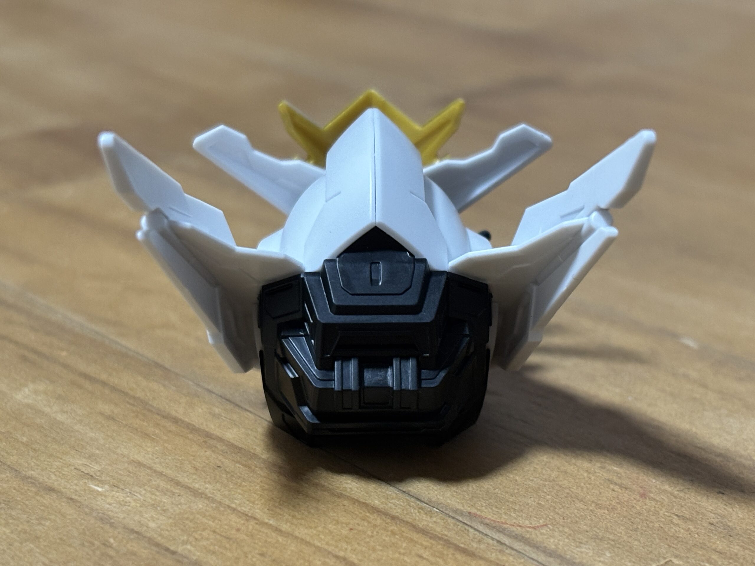 ガンダムアストレアタイプ-B頭背面